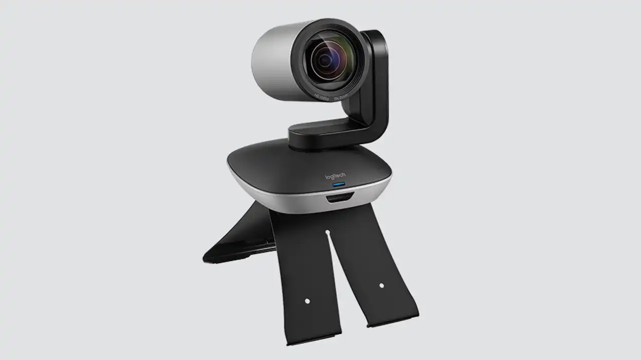 Caméra de vidéoconférence Full HD Maroc Caméra de vidéoconférence Logitech PTZ Pro 2 Maroc 960-001186, Configurez les salles de conférence ou espaces événementiels comme vous le souhaitez : La caméra Logitech PTZ Pro 2 est fournie avec le matériel nécessaire pour un montage sur table et mural, et dispose d'un trépied standard pour encore plus de flexibilité. 