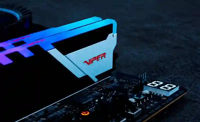 PVV532G560C36K VIPER VENOM 32Go DDR5 Barrette Mémoire 32Go DDR5, La Viper Venom DDR5 est fabriquée à partir de composants en aluminium de première qualité et testée à 100 %