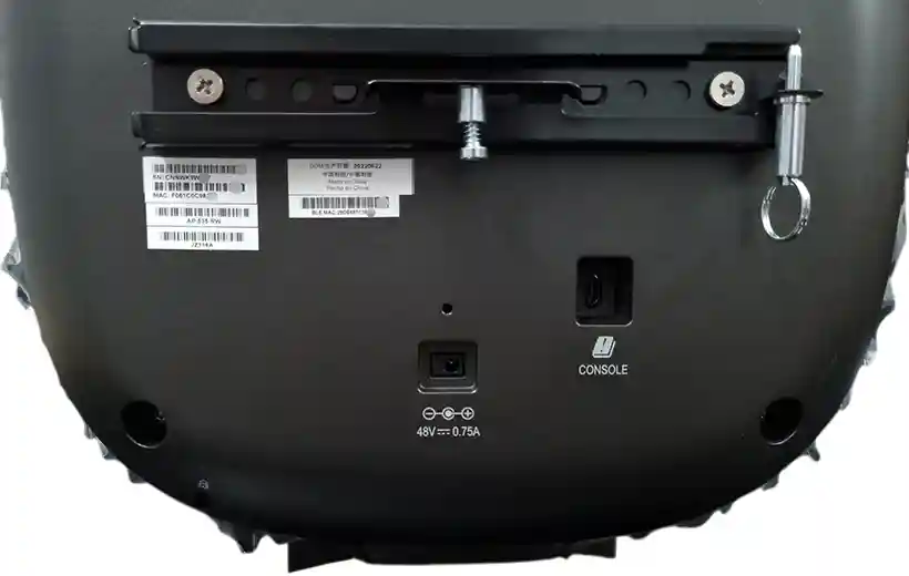 JZ336A Maroc Point d'accès unifié Aruba Maroc HPE Aruba AP-535 RW Maroc Point d'accès double bande Aruba Maroc Point d'accès Wi-Fi 6 Maroc, Les points d'accès de campus HPE Aruba AP-535 prennent en charge le mode d'économie d'énergie dynamique basé sur l'IA qui permet aux points d'accès de se réveiller automatiquement selon un calendrier lorsque la demande de connectivité survient, réduisant ainsi les demandes d'énergie et diminuant l'empreinte énergétique.
