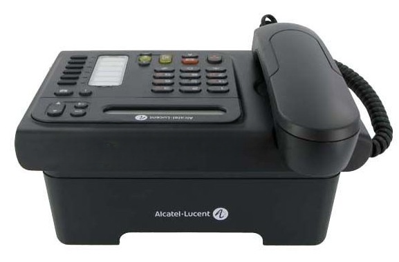 Alcatel 4019 Maroc Téléphone numérique 1 ligne Maroc Téléphone numérique Maroc 3GV27011FB Maroc, L'écran inclinable du téléphone filaire Alcatel 4019 garantit une visualisation optimale des informations, assurant ainsi une communication claire et efficace.