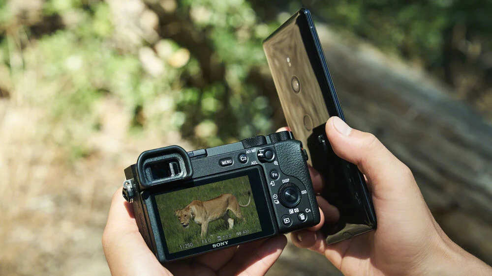 Sony A6600 18-135 mm Appareil photo hybride UHD 4K30p OLED XGA 4D ILCE-6600M (4548736108653) 28 Appareil photo Sony A6600 18-135 mm Maroc Sony A6600 Maroc ILCE-6600M Maroc 4548736108653 Maroc Appareil photo hybride Maroc, L'enregistrement vidéo UHD 4K est possible jusqu'à 30p et utilise la lecture intégrale des pixels avec un suréchantillonnage 6K pour une image plus détaillée, avec une réduction du moiré et de l'aliasing.