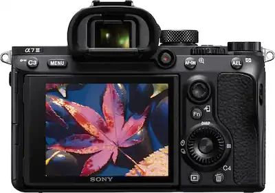 Sony Alpha A7 III 28-70 mm Appareil photo numérique hybride Wi-Fi Bluetooth UHD 4K30p (4548736079731) 28 Appareil photo Sony Alpha A7 III 28-70 mm Maroc Sony a7 III avec objectif 28-70 mm Maroc 4548736079731 Maroc Appareil photo hybride Maroc, L'enregistrement interne de vidéos UHD 4K est possible à plusieurs fréquences d'images, jusqu'à 30 ips, et utilise un suréchantillonnage 2,4x pour un niveau de détail supérieur. La lecture intégrale des pixels est également possible pour une qualité d'image optimale, avec une réduction du moiré et de l'aliasing