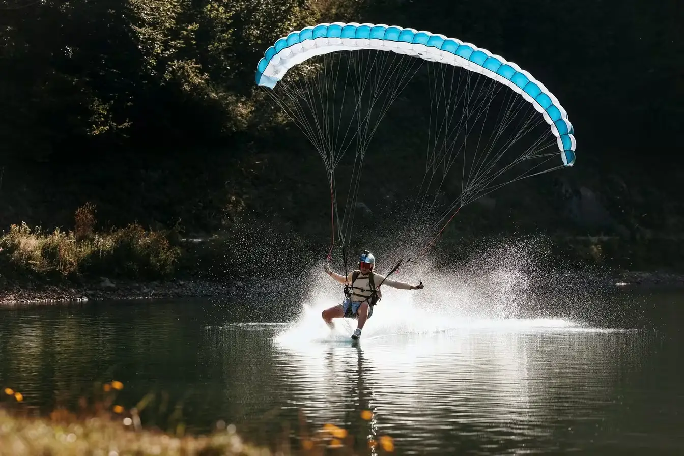 Camera Canon Appareil photo Canon EOS R6 MARK II Maroc 4549292200522 Maroc Appareil photo Canon EOS R6 MARK II Maroc, Outre la photographie, le capteur du EOS R6 MARK II offre également l'enregistrement vidéo interne haute résolution UHD 4K 60p, exploitant toute la largeur du capteur et prenant en charge l'échantillonnage 10 bits avec Canon Log 3.