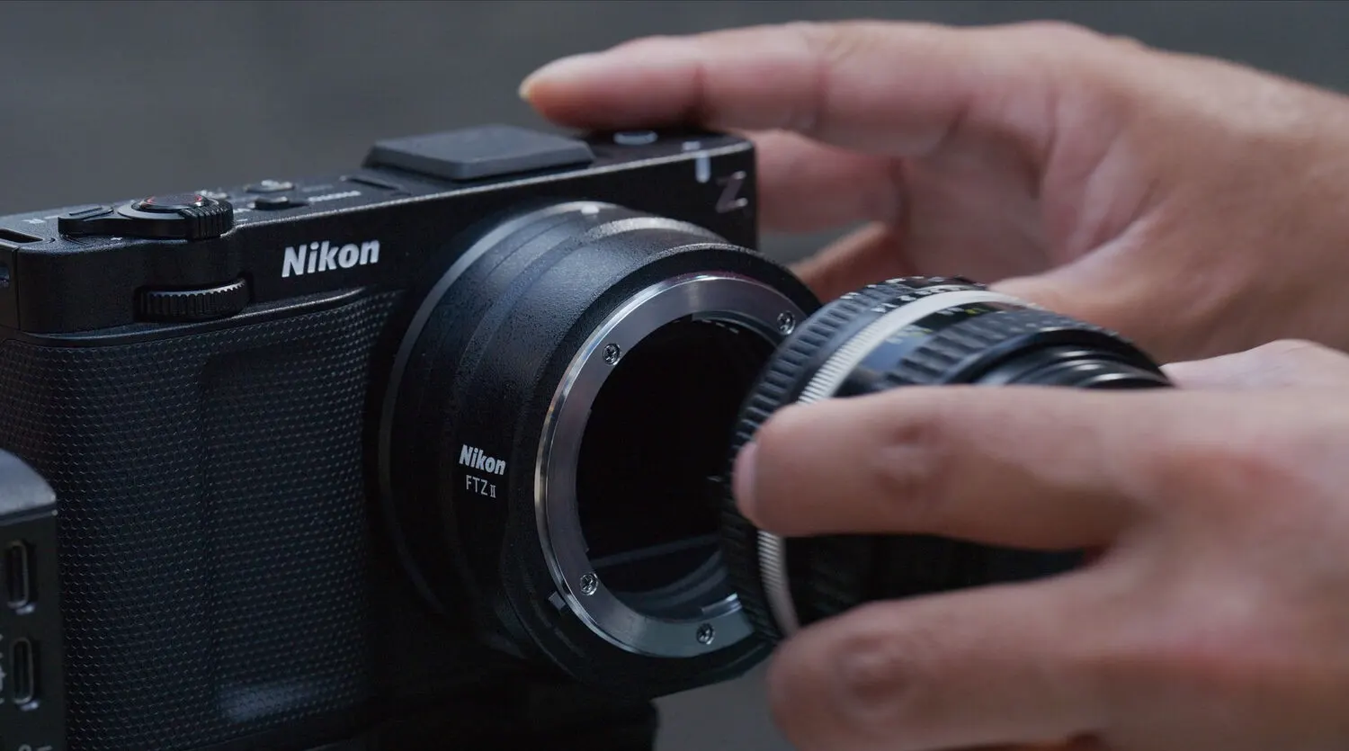 Nikon ZR Appareil Photo Boîtier nu 24.5MP 6K60 Wi-Fi Bluetooth (4960759919700) 29 Camera Nikon Appareil photo Nikon ZR Maroc 4960759919700 Maroc Appareil photo boitier nu NIKON Maroc, La monture Nikon ZR est une monture d'objectif hybride plein format, large et peu profonde. Elle est donc extrêmement polyvalente et peut supporter d'innombrables objectifs NIKKOR et tiers.