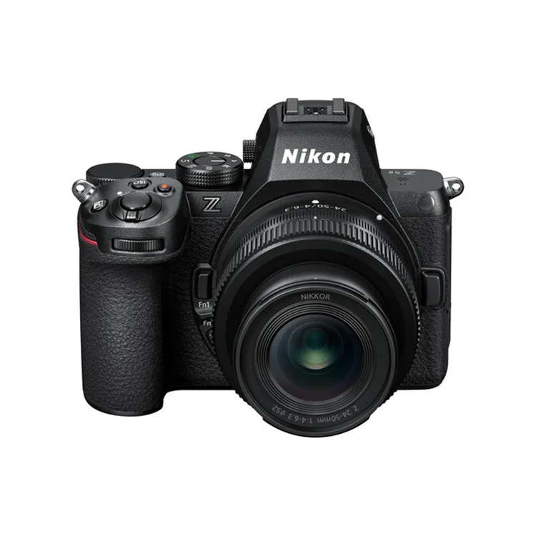 Camera Nikon Appareil photo Nikon Z5II Z 24-50mm f/4-6.3 Maroc 4960759920355 Maroc Appareil photo NIKON Z5 II avec objectif Z 24-50mm f/4-6.3 Maroc, une stabilisation mécanique sur 5 axes et un processeur EXPEED 7, il délivre une image maîtrisée dans toutes les conditions. Le gain de fluidité est palpable : déclenchement, gestion des hautes sensibilités, autofocus intelligent jusqu’à -10 IL, tout a été pensé pour accompagner une pratique créative et fiable.