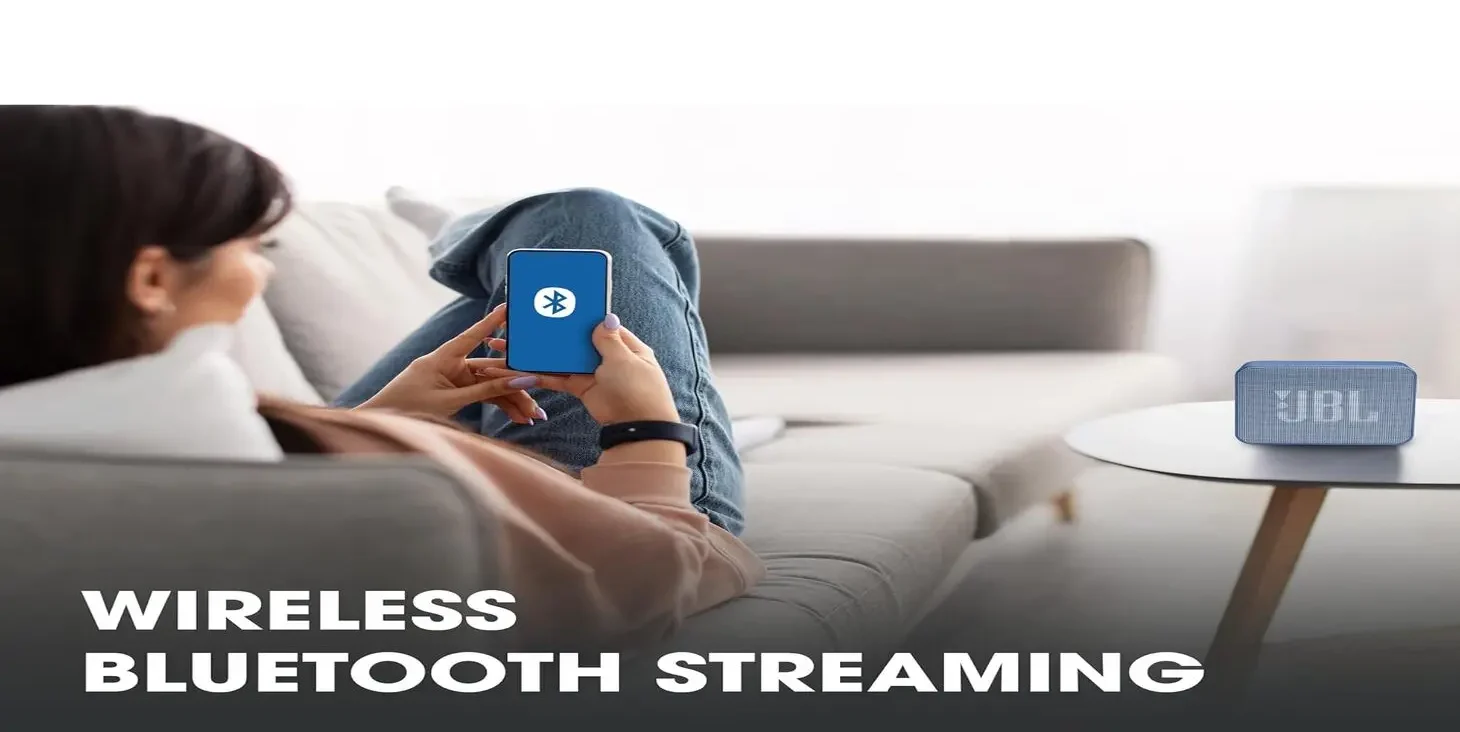 JBL Go Essential Bleu Enceinte mobile sans fil Bluetooth 3.1 W (6925281995590) 31 6925281995590 Maroc JBL JBL Go Essential Bleu Maroc Enceinte portable Maroc Enceinte Bluetooth portable Maroc Enceinte JBL Maroc JBL Go Essential Maroc, JBL Go Essential Bleu Utilise le Bluetooth 4.2 pour diffuser de la musique depuis des téléphones, des tablettes ou des ordinateurs portables dans un rayon d' environ 10 mètres.